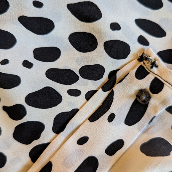 Vintage 1980's Oleg Cassini Blouse - Picture 10 of 11